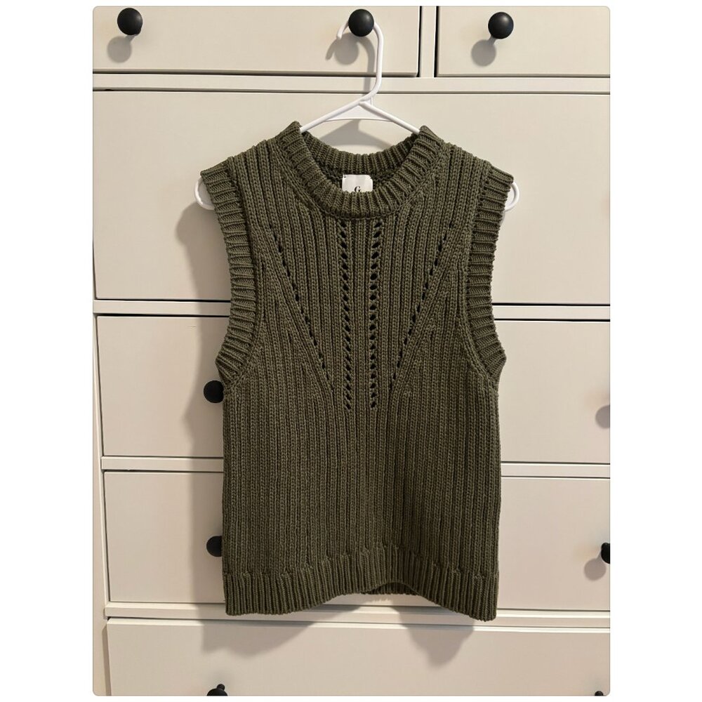 G Label by Goop Olive Sleeveless Knit Sweater